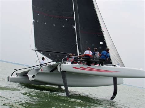 tf10 trimaran.